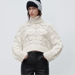 Zara cable knit sweater with buttons
